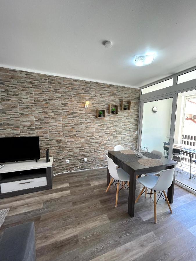 Marina Plaza Apartment Виламура Екстериор снимка